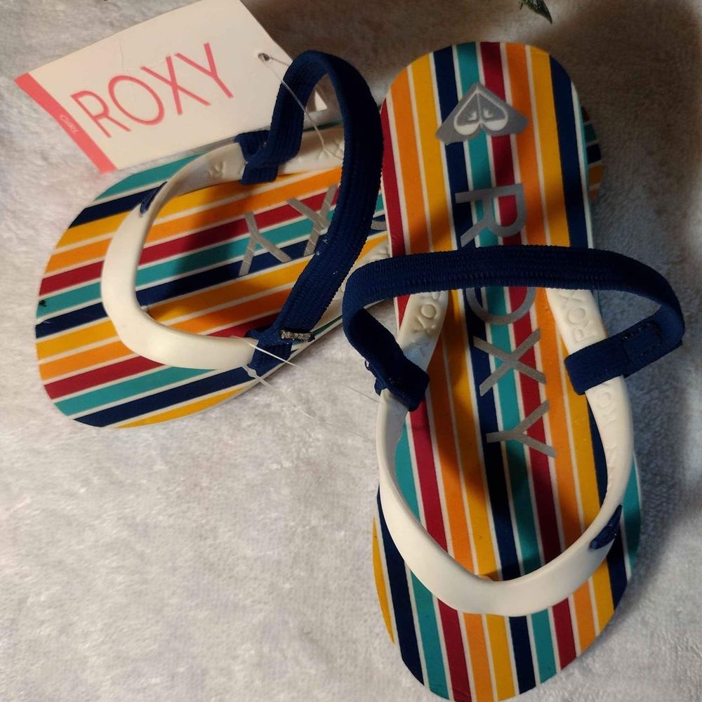 NWT! Girl's ROXY Sandals (SIZE 10)